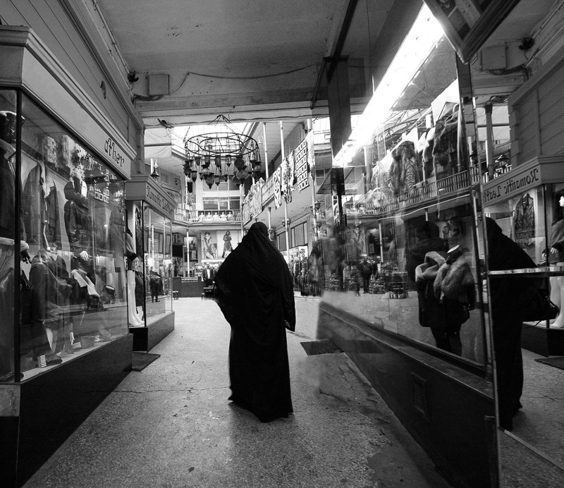 Woman in black, Istanbul, Turkey
